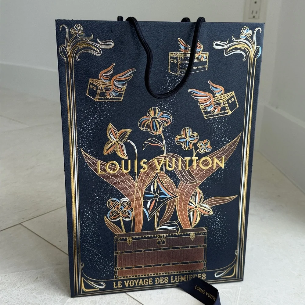 Louis Vuitton Le Voyage Des Lumieres Shopping Bag - Picture 2 of 3